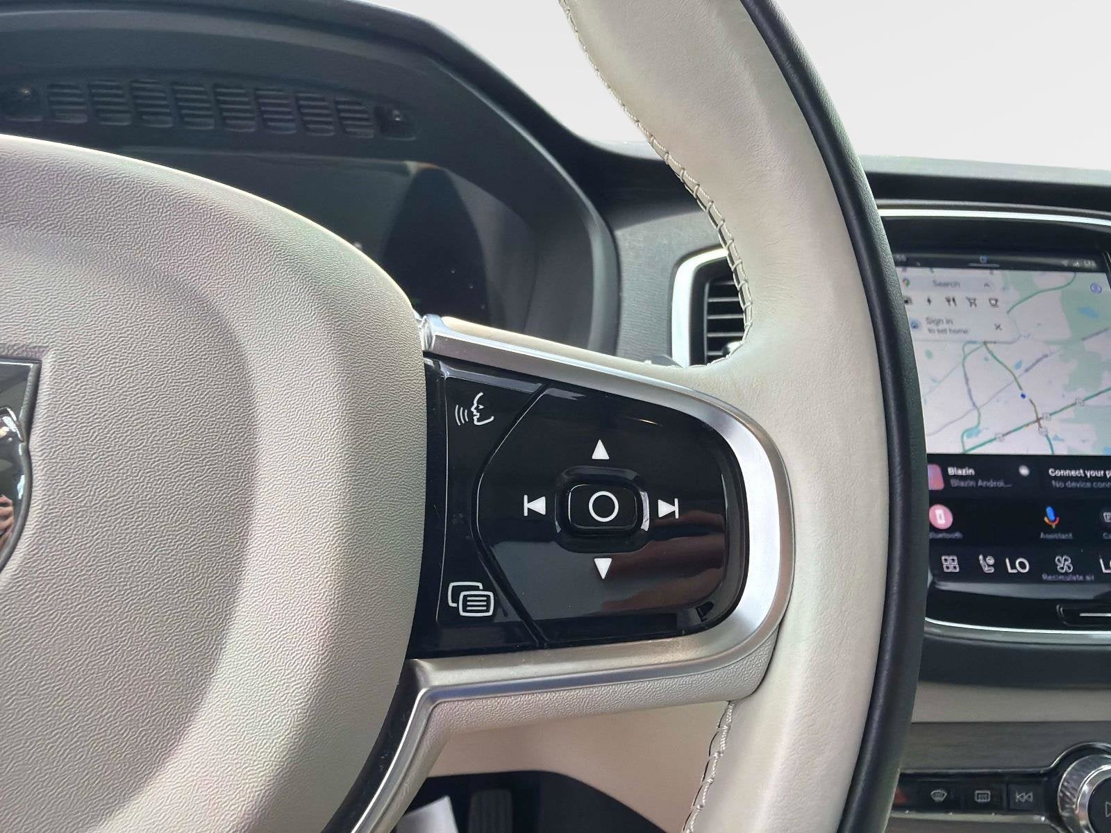 2025 Volvo XC90 Plug-In Hybrid Plus