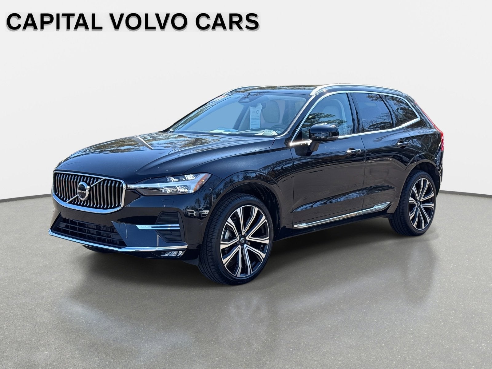 2023 Volvo XC60 Ultimate Bright Theme