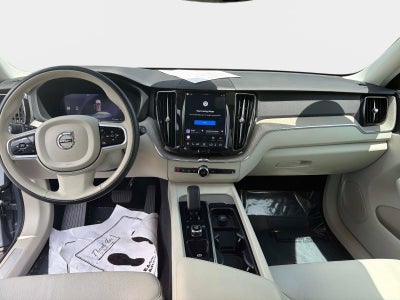 2023 Volvo XC60 Plus Dark Theme