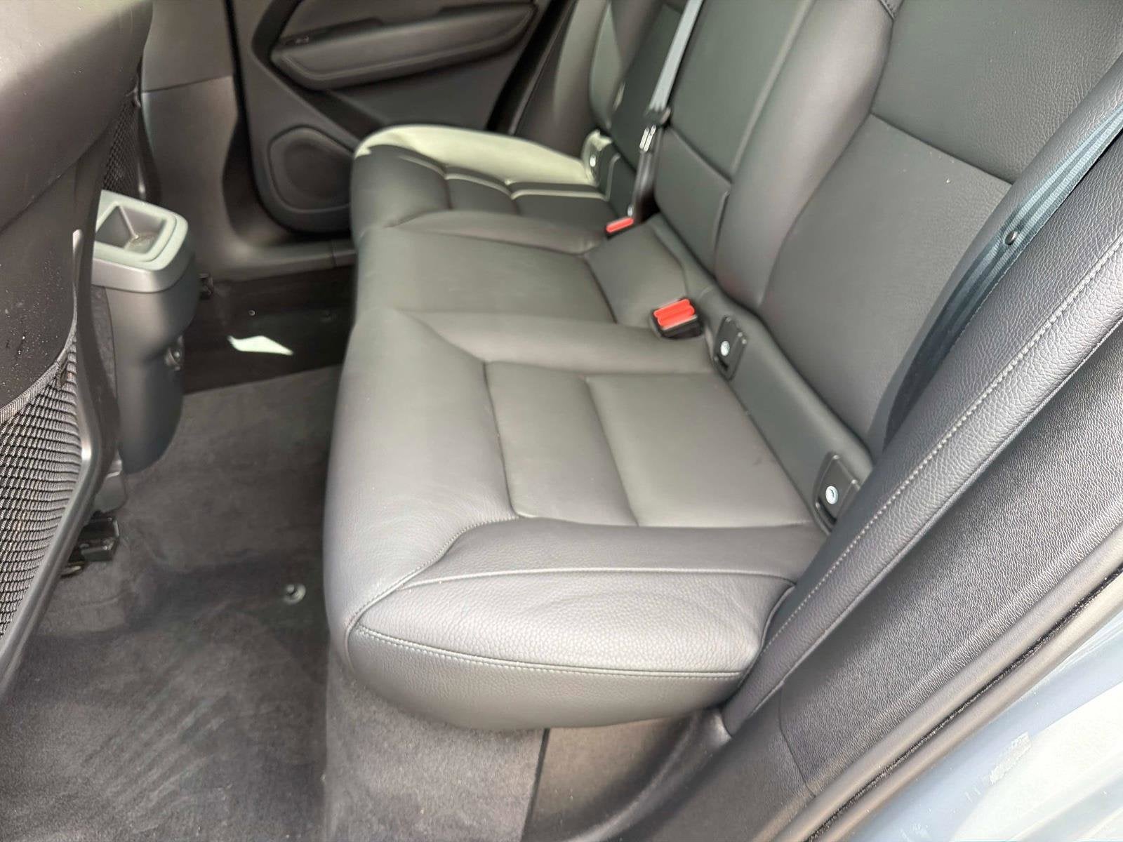 2023 Volvo XC60 Plus Dark Theme