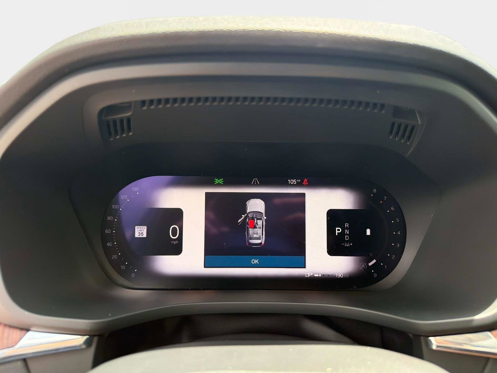 2023 Volvo XC60 Plus Dark Theme
