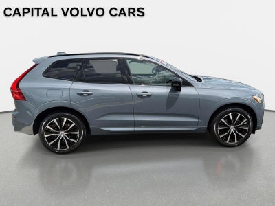 2023 Volvo XC60 Plus Dark Theme