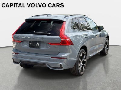 2023 Volvo XC60 Plus Dark Theme