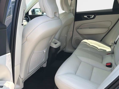 2024 Volvo XC60 Core Dark Theme