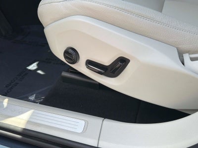 2024 Volvo XC60 Core Dark Theme