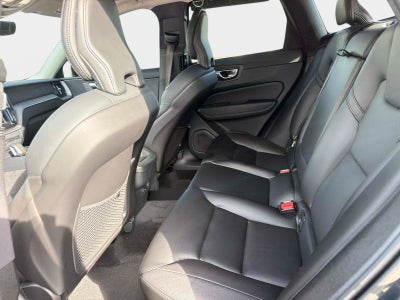 2024 Volvo XC60 Core Dark Theme