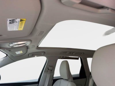 2024 Volvo XC60 Plus Dark Theme