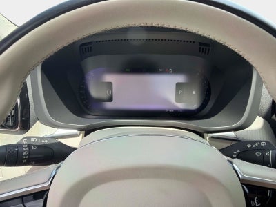 2024 Volvo XC60 Plus Dark Theme