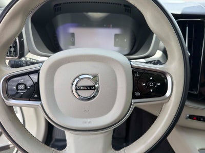 2024 Volvo XC60 Plus Dark Theme