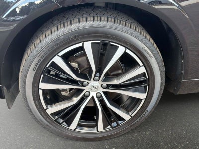 2024 Volvo XC60 Plus Dark Theme