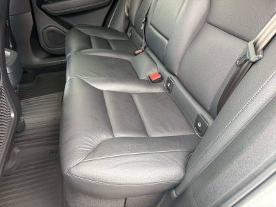 2024 Volvo XC60 Plus Dark Theme