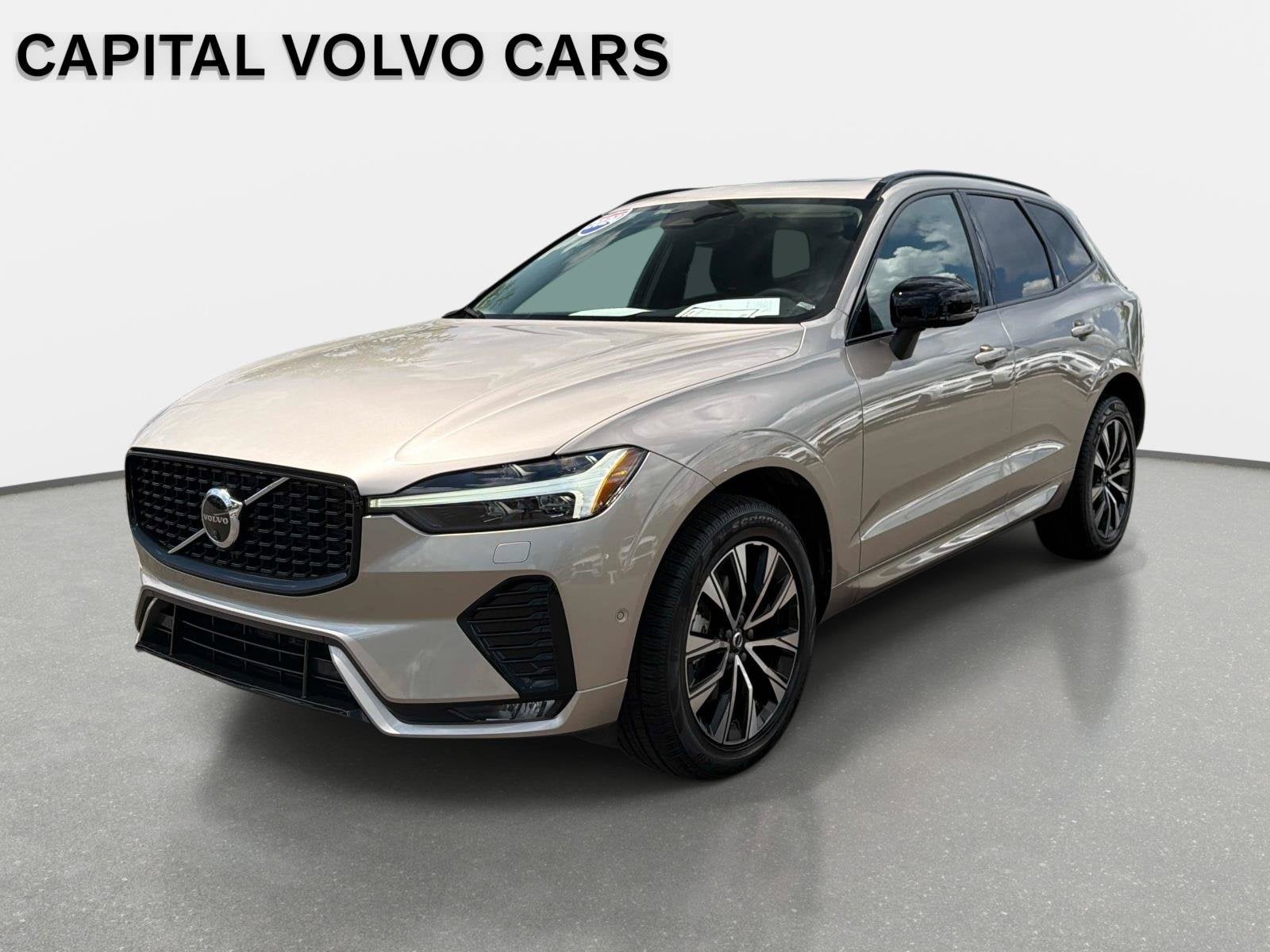 2024 Volvo XC60 Plus Dark Theme