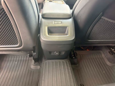 2024 Volvo XC60 Plus Dark Theme