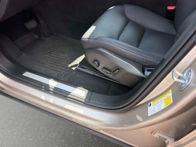 2024 Volvo XC60 Plus Dark Theme