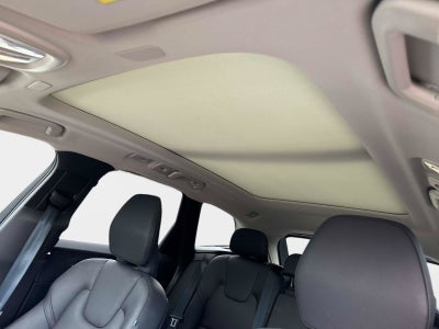 2024 Volvo XC60 Plus Dark Theme