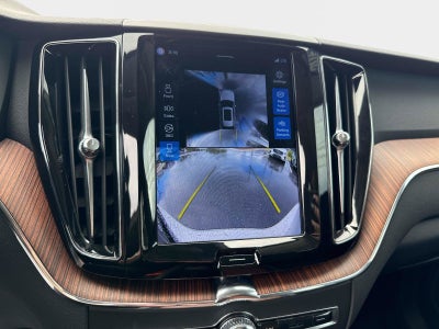 2024 Volvo XC60 Plus Dark Theme