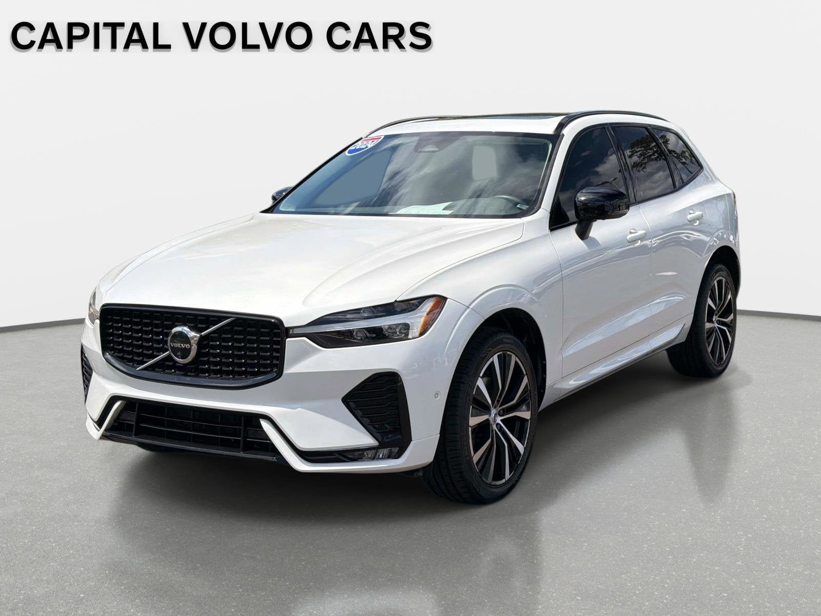 2024 Volvo XC60 Plus Dark Theme
