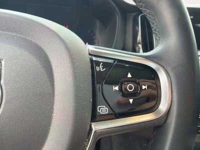 2024 Volvo XC60 Plus Dark Theme