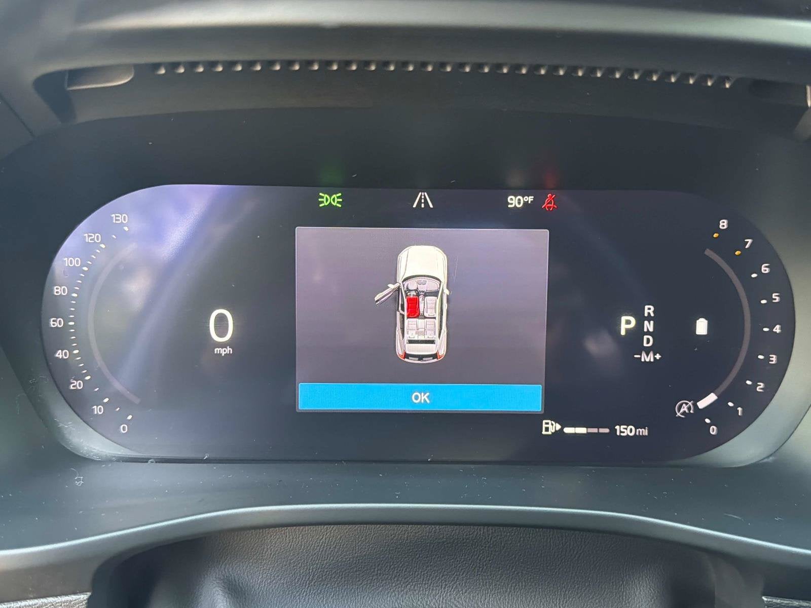 2024 Volvo XC40 Plus Dark Theme