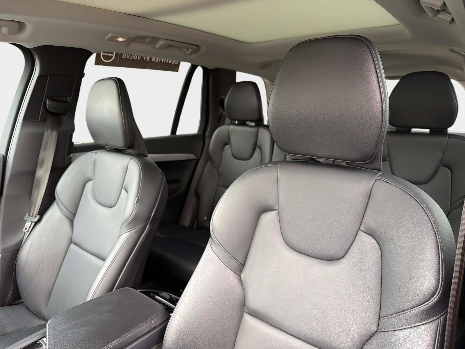 2025 Volvo XC90 Core