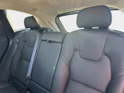 2025 Volvo XC60 Plus