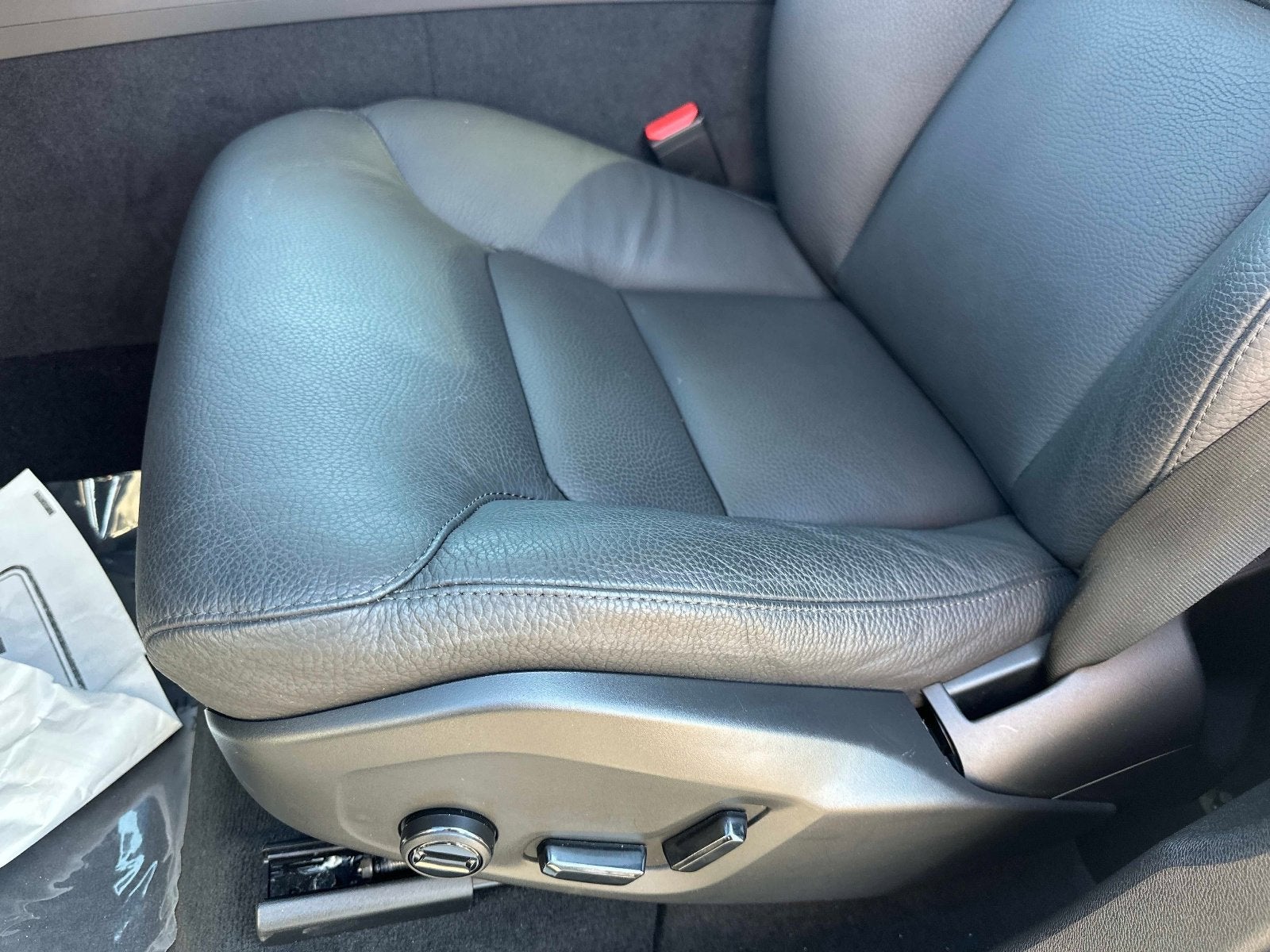 2025 Volvo XC60 Plus