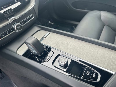 2025 Volvo XC60 Plus