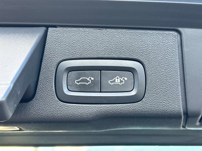 2025 Volvo XC60 Plus