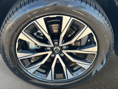 2025 Volvo XC60 Plus