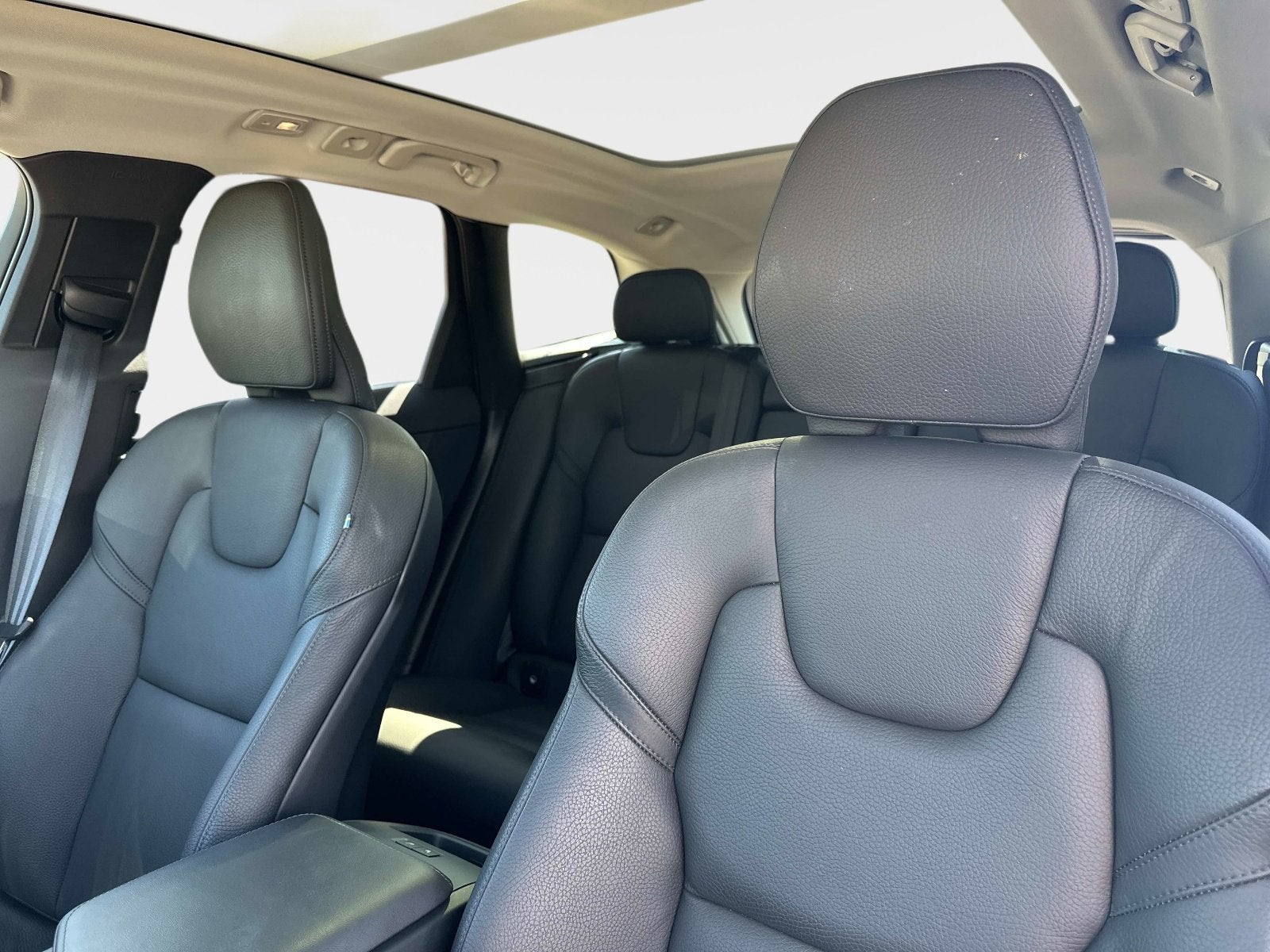 2025 Volvo XC60 Plus