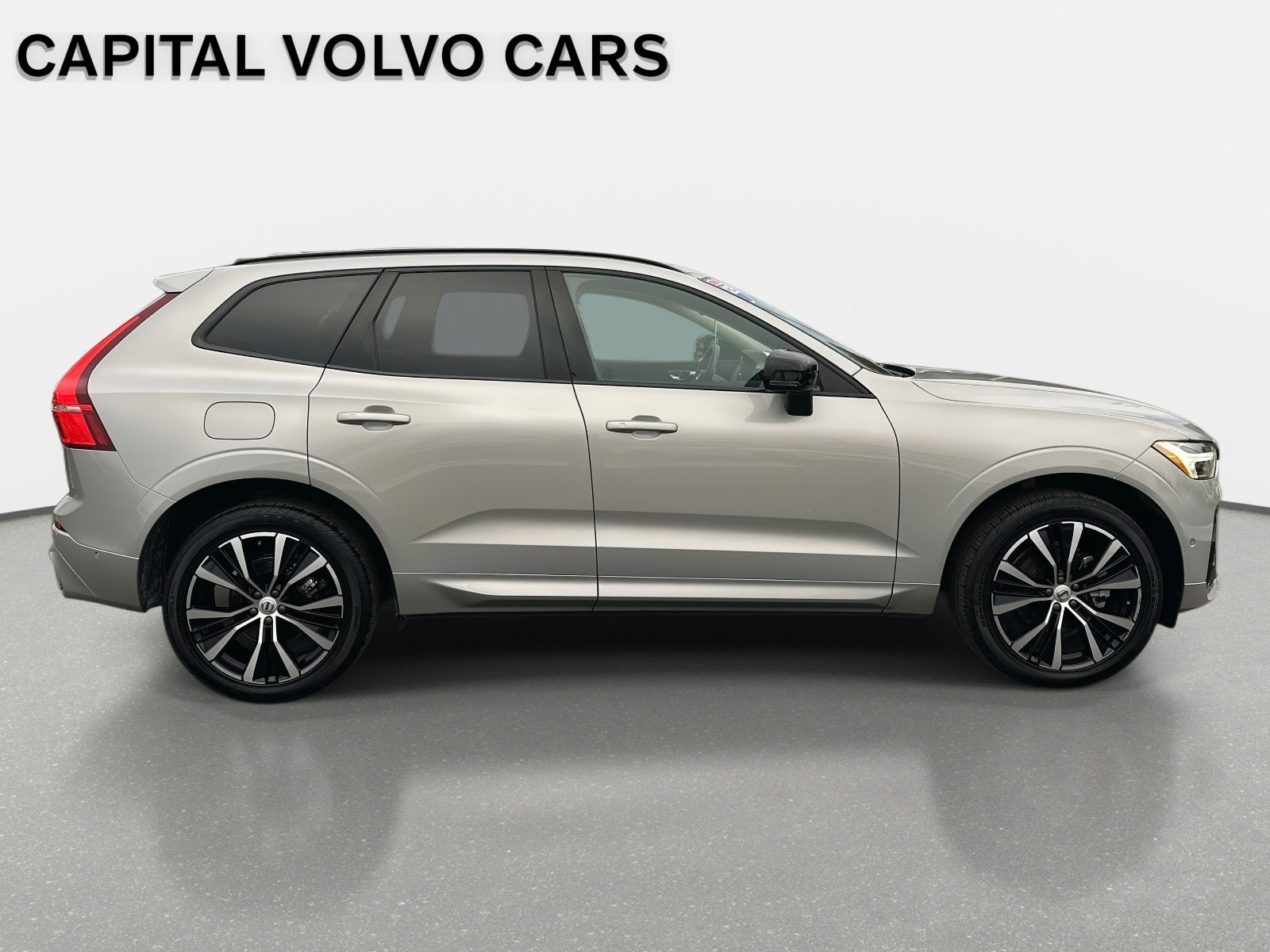 2025 Volvo XC60 Plus