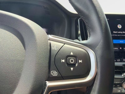 2025 Volvo XC60 Core