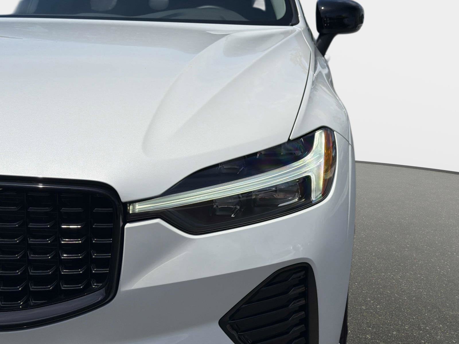 2025 Volvo XC60 Core