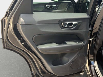2025 Volvo XC60 Core
