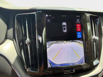 2025 Volvo XC60 Core
