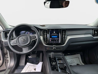 2025 Volvo XC60 Core