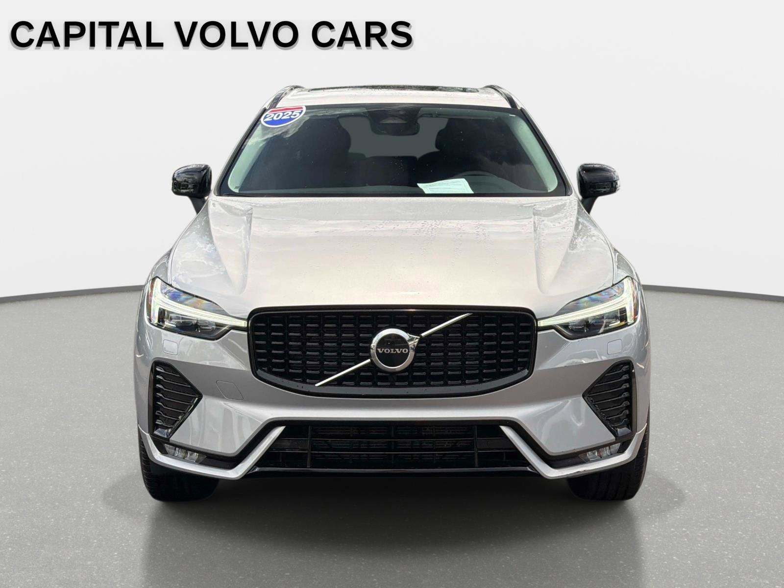 2025 Volvo XC60 Core