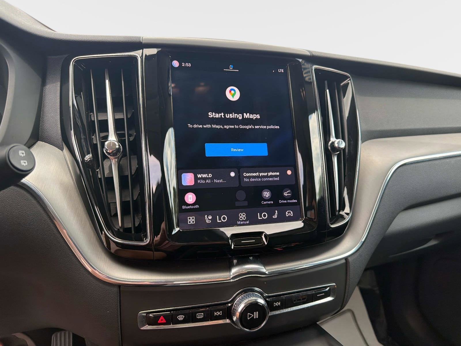 2025 Volvo XC60 Core