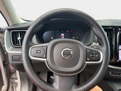 2025 Volvo XC60 Core
