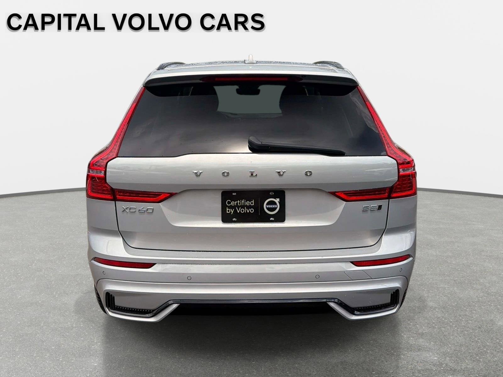 2025 Volvo XC60 Core