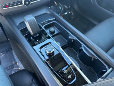 2025 Volvo XC60 Core