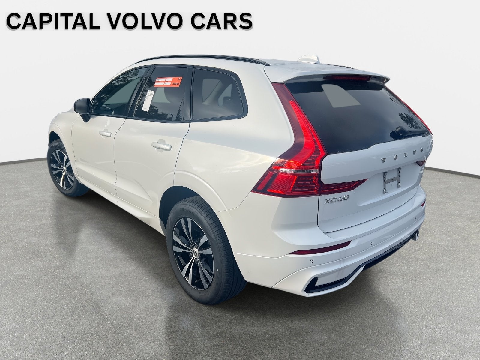 2025 Volvo XC60 Core