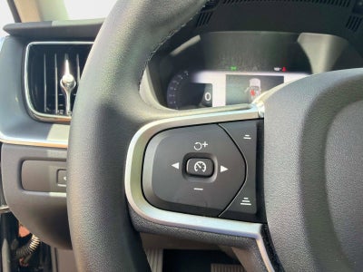 2025 Volvo XC60 Core