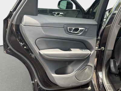 2025 Volvo XC60 Core