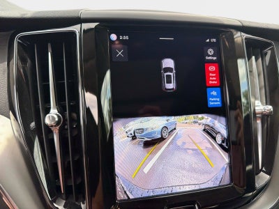 2025 Volvo XC60 Core