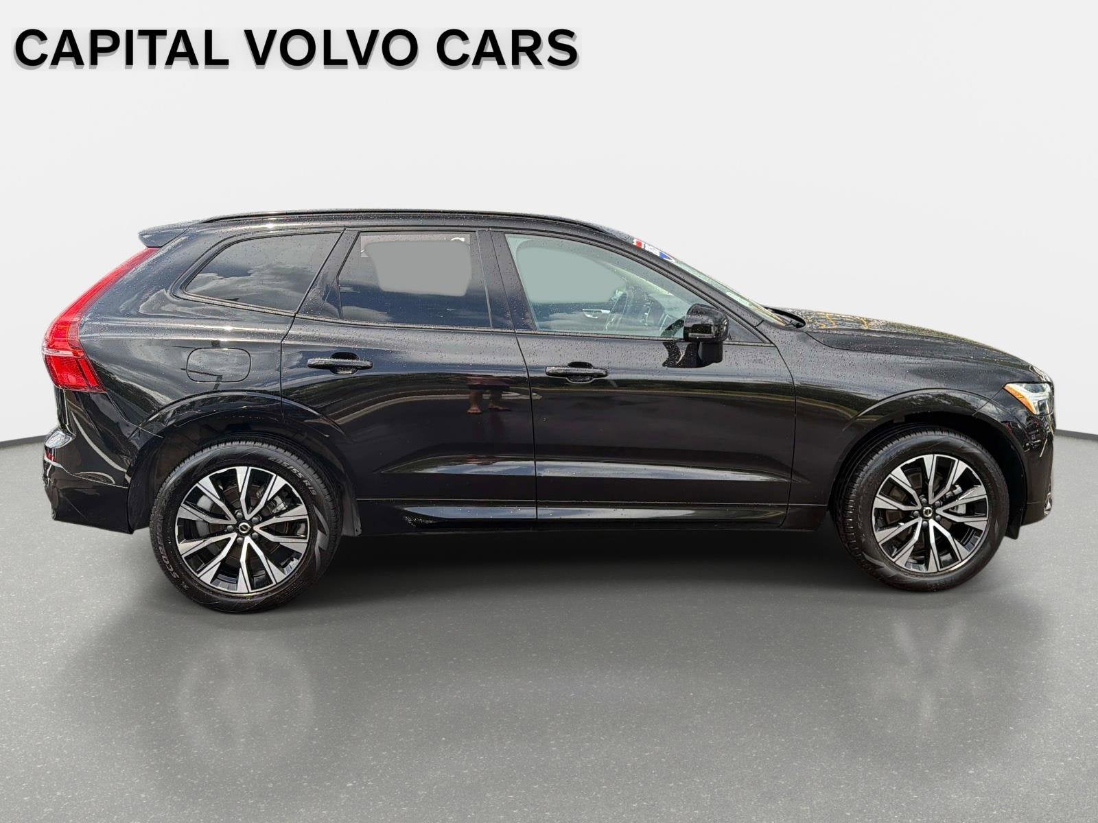 2025 Volvo XC60 Core