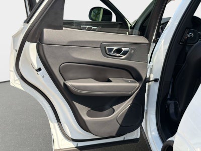 2025 Volvo XC60 Core
