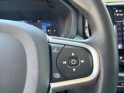 2025 Volvo XC60 Core