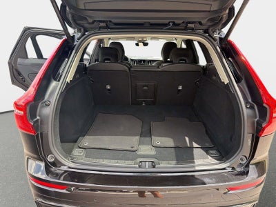 2025 Volvo XC60 Core