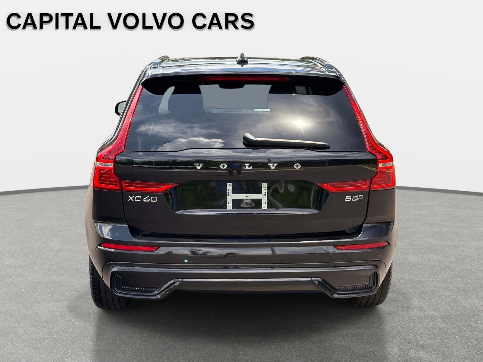 2025 Volvo XC60 Core